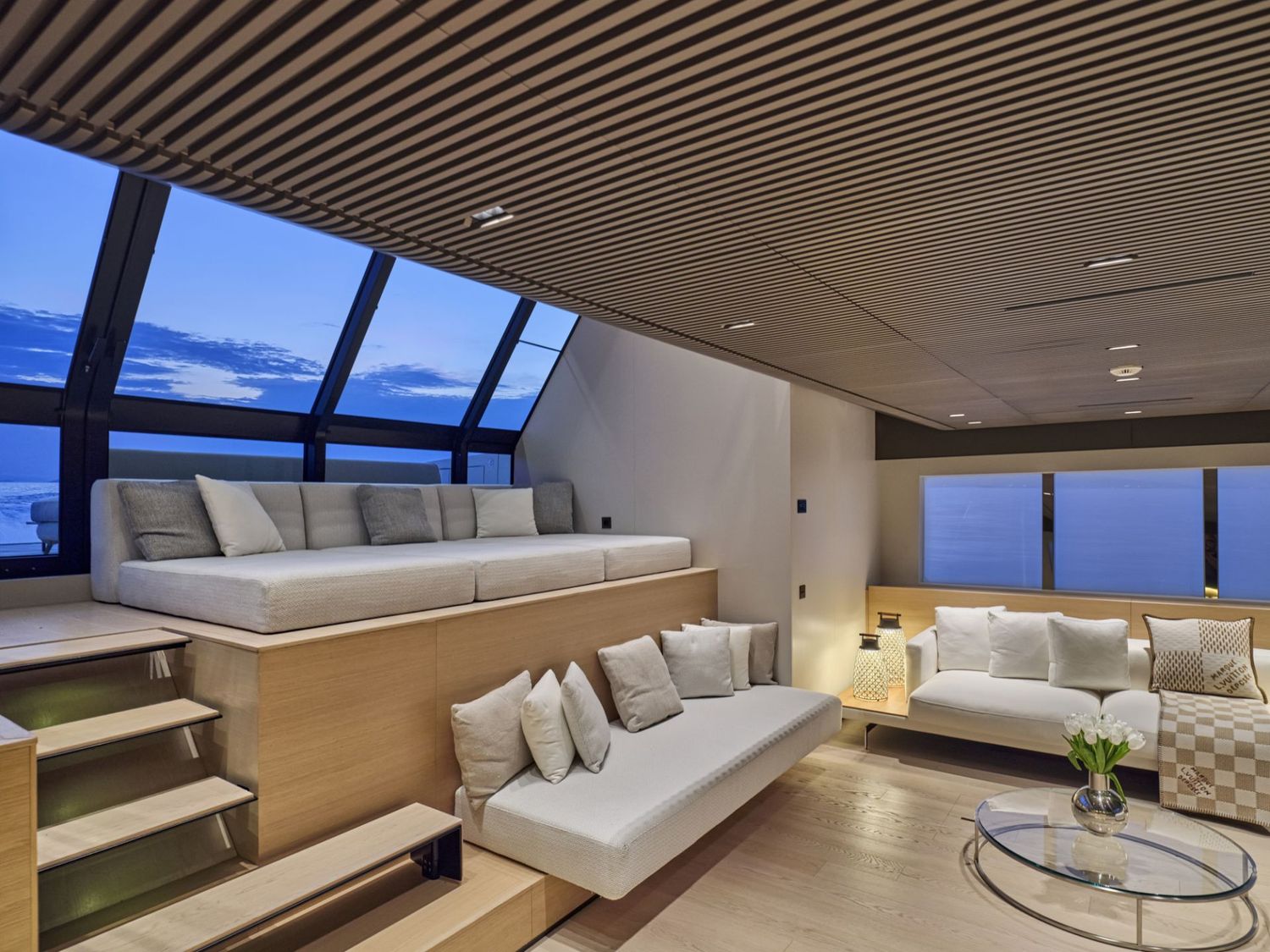 yacht-550538