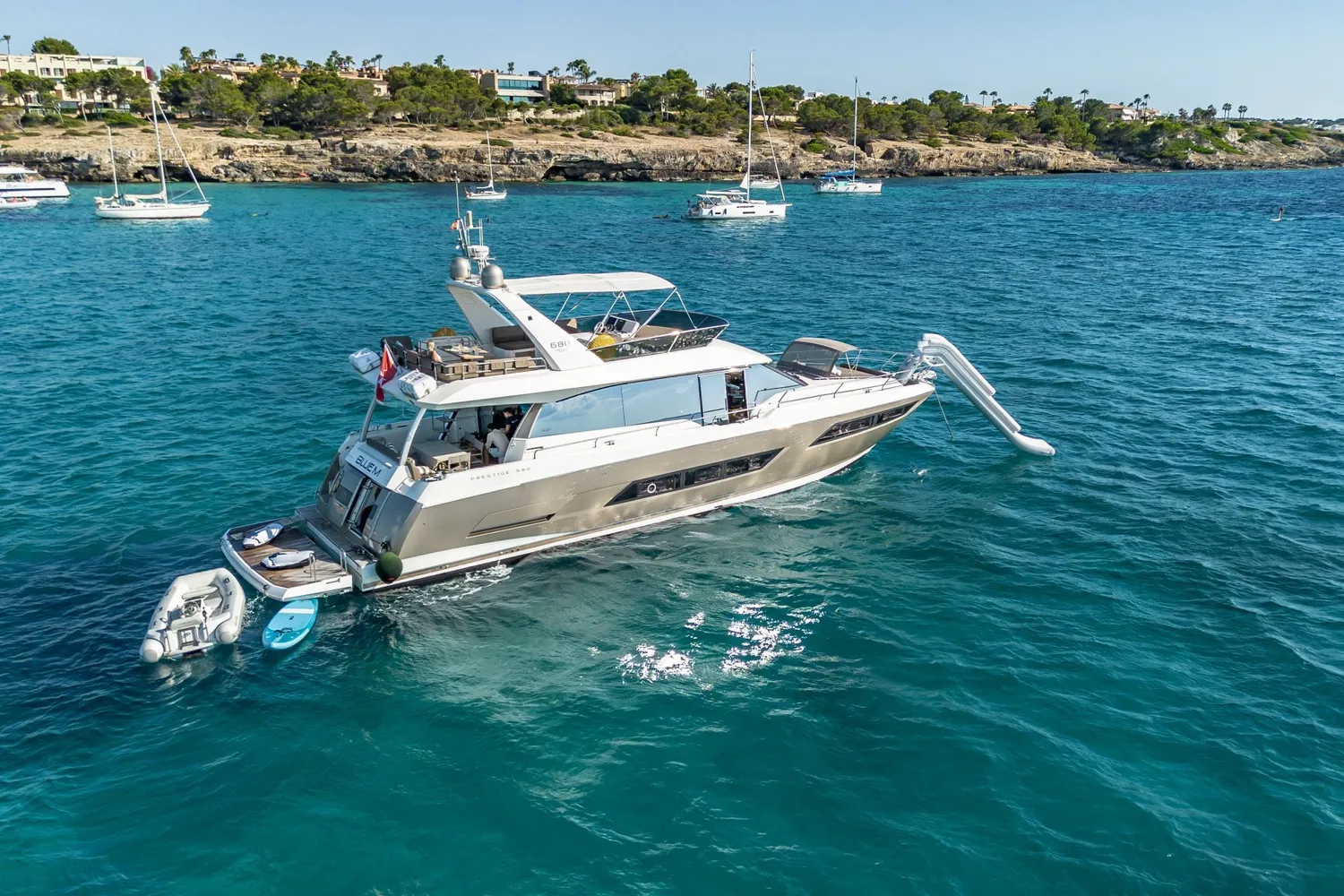 yacht-590533