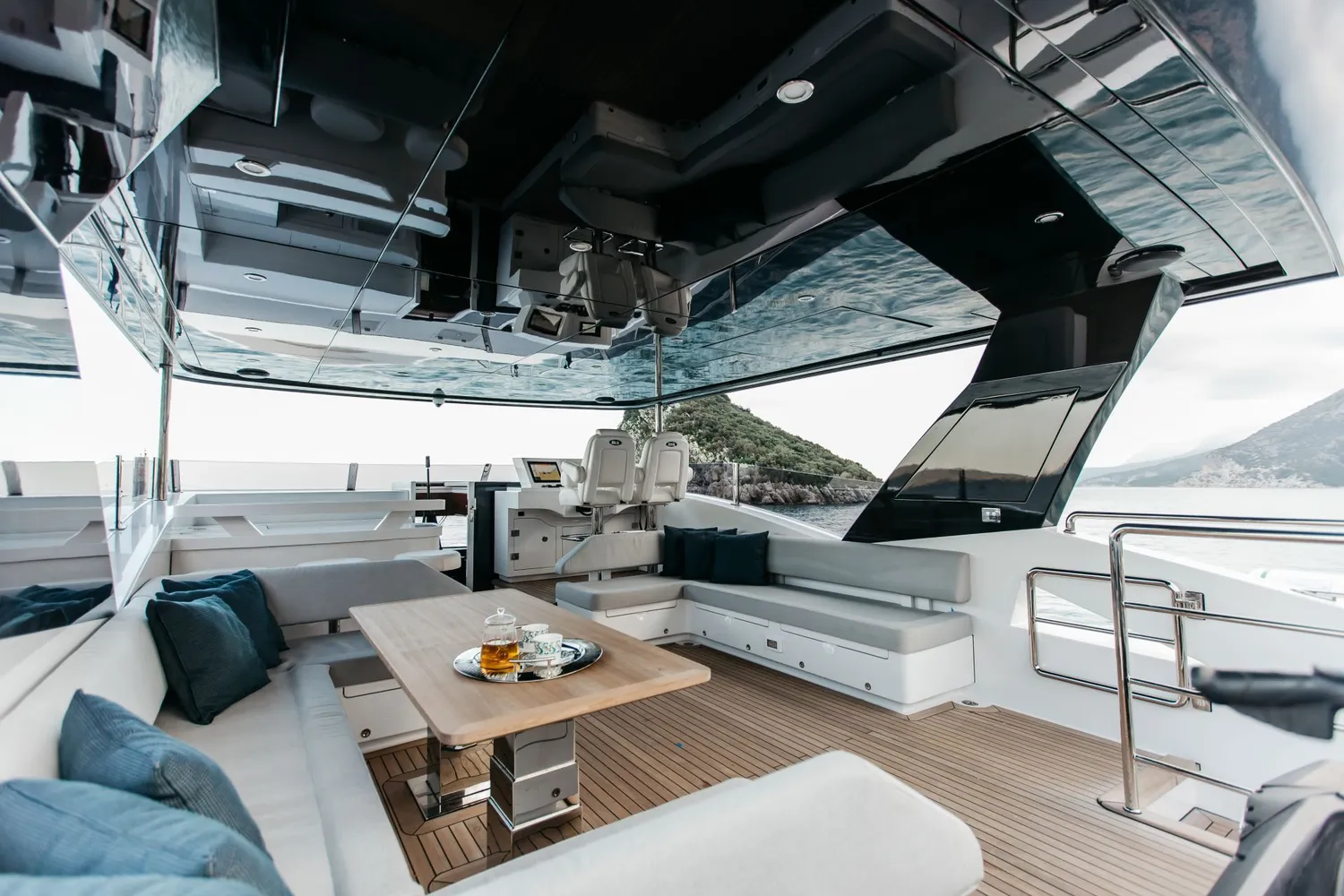 yacht-550486