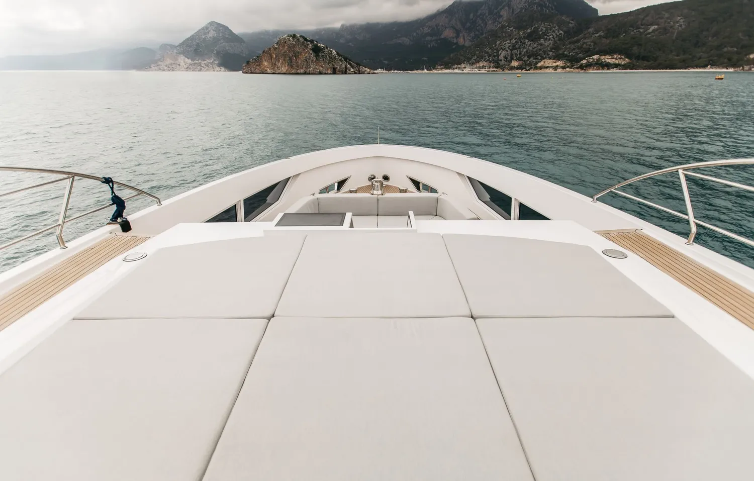 yacht-550481
