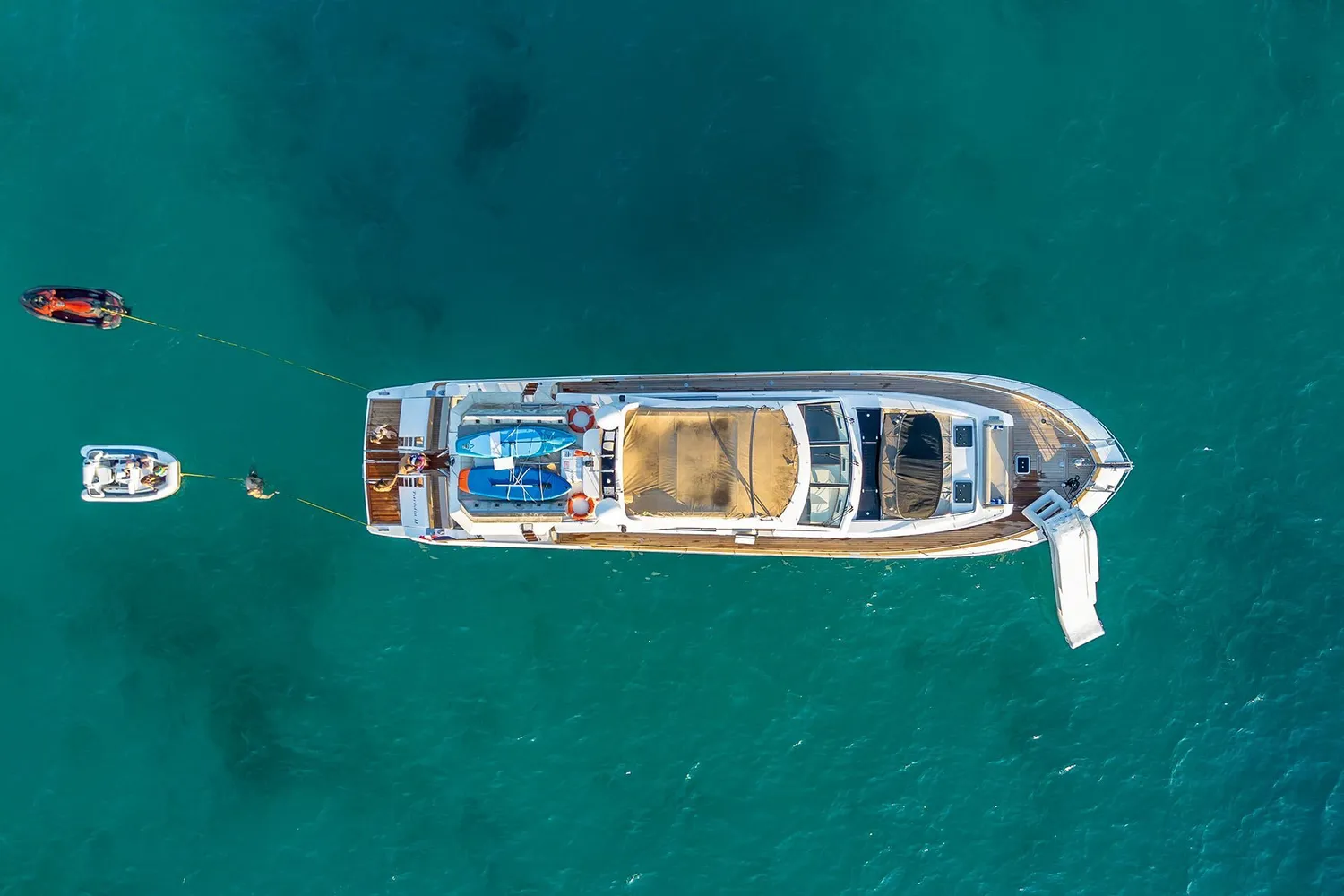 yacht-562615