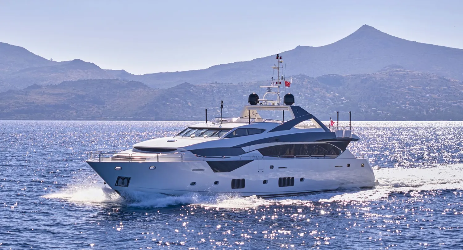 yacht-580711