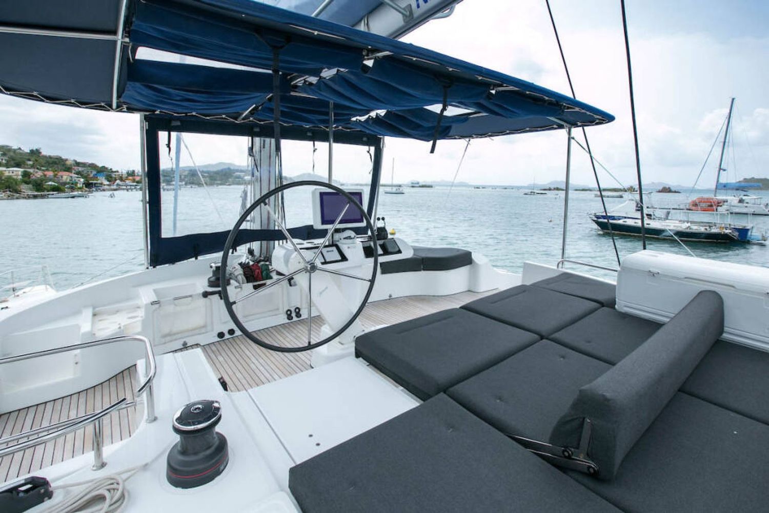 yacht-551798