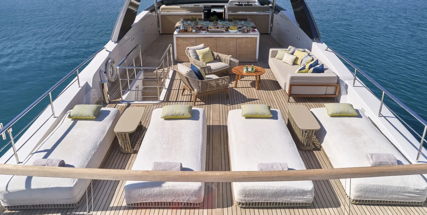 yacht-567308