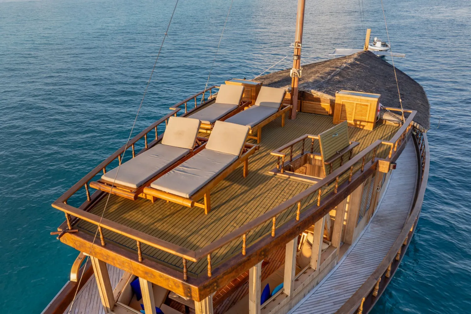 yacht-592385