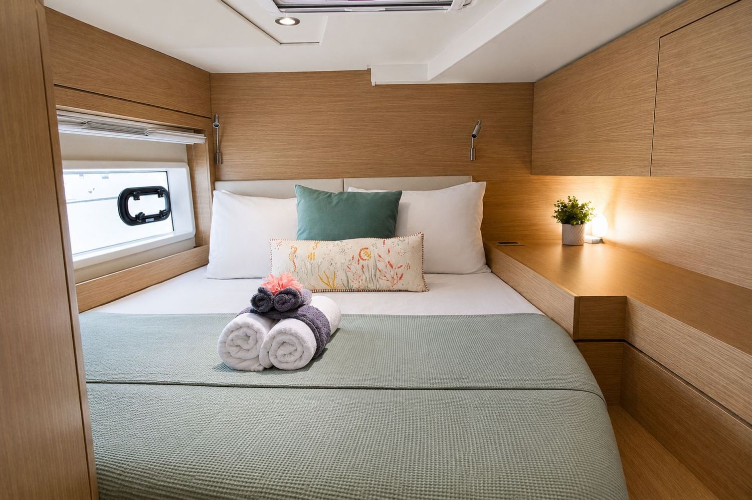 yacht-551728