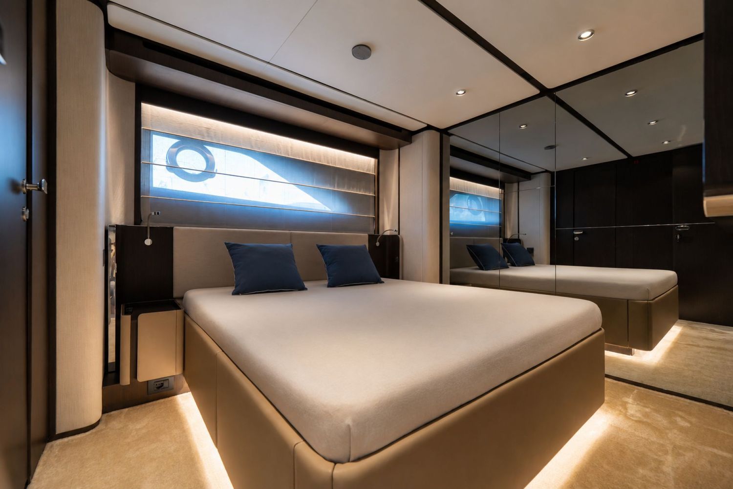 yacht-551401