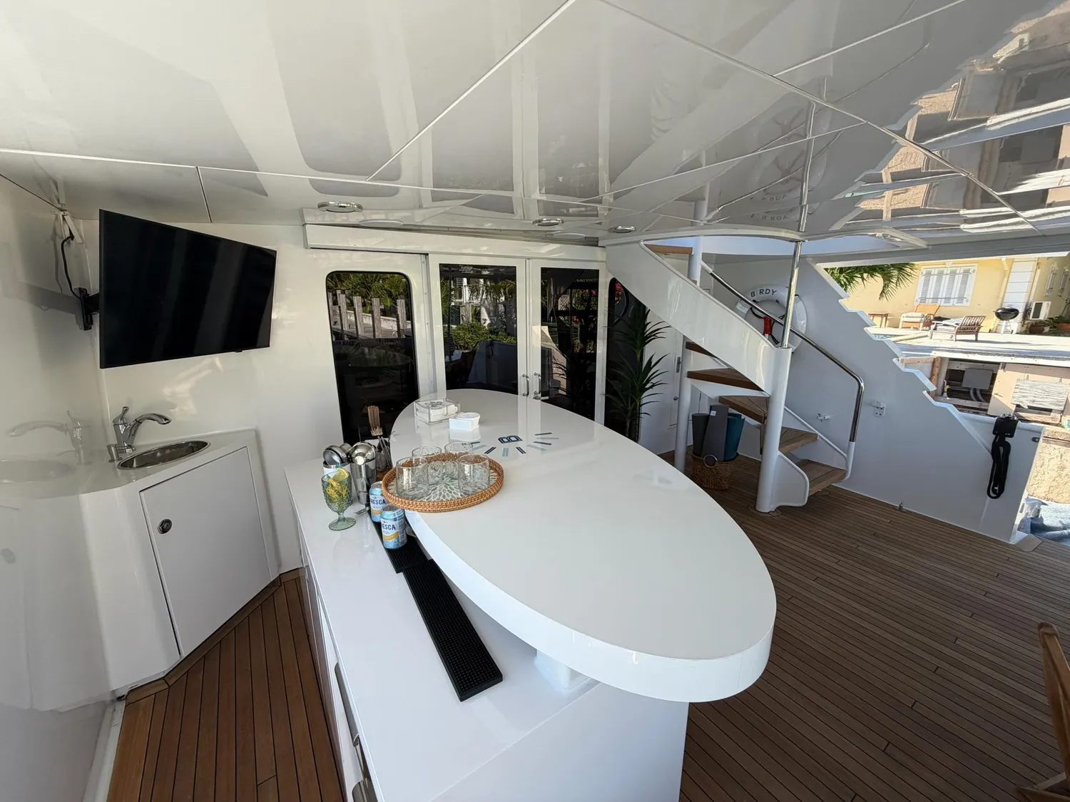 yacht-576040