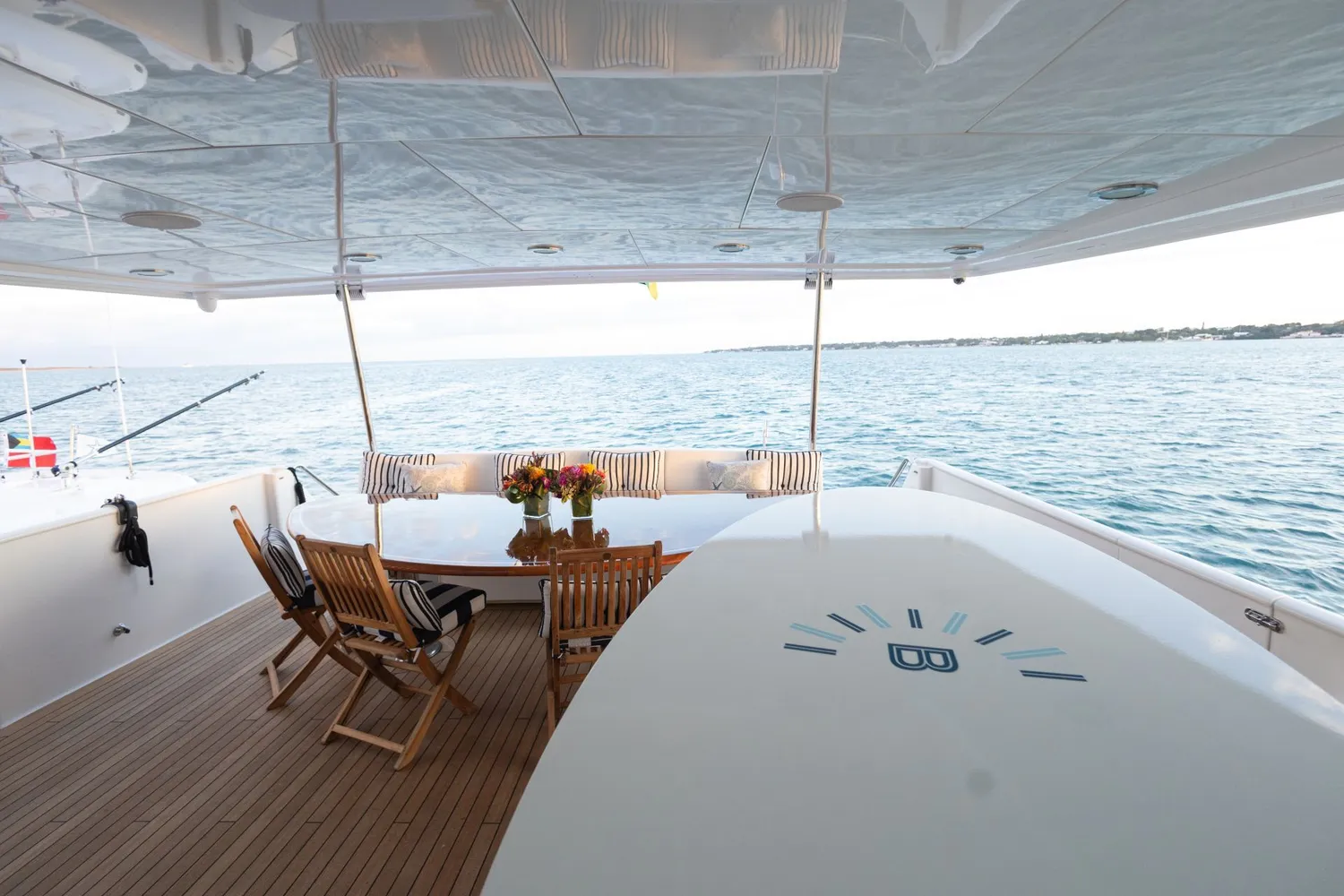 yacht-576033