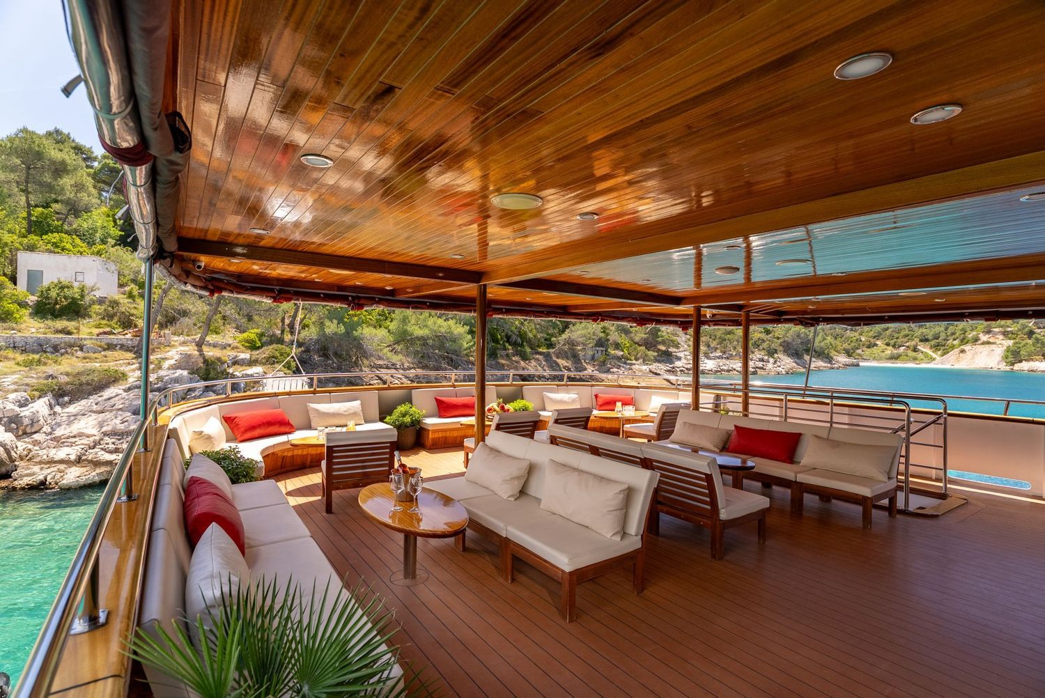 yacht-550478