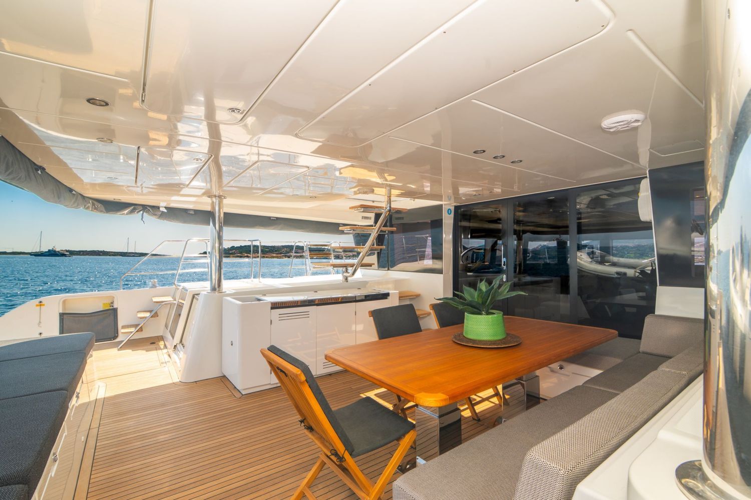 yacht-550505