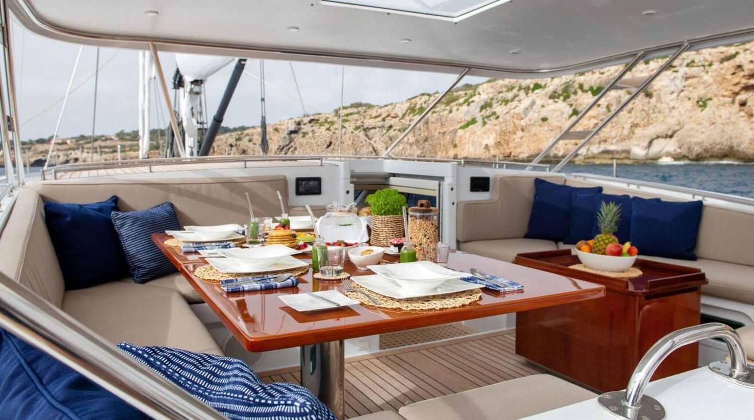 yacht-550044