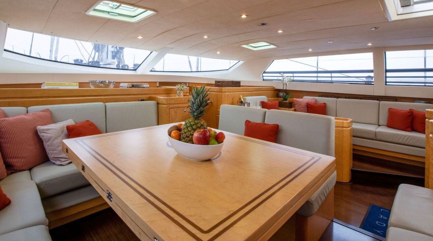 yacht-550043