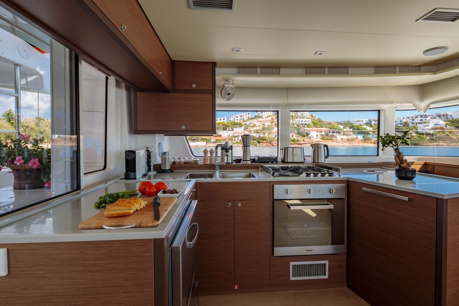 yacht-550121