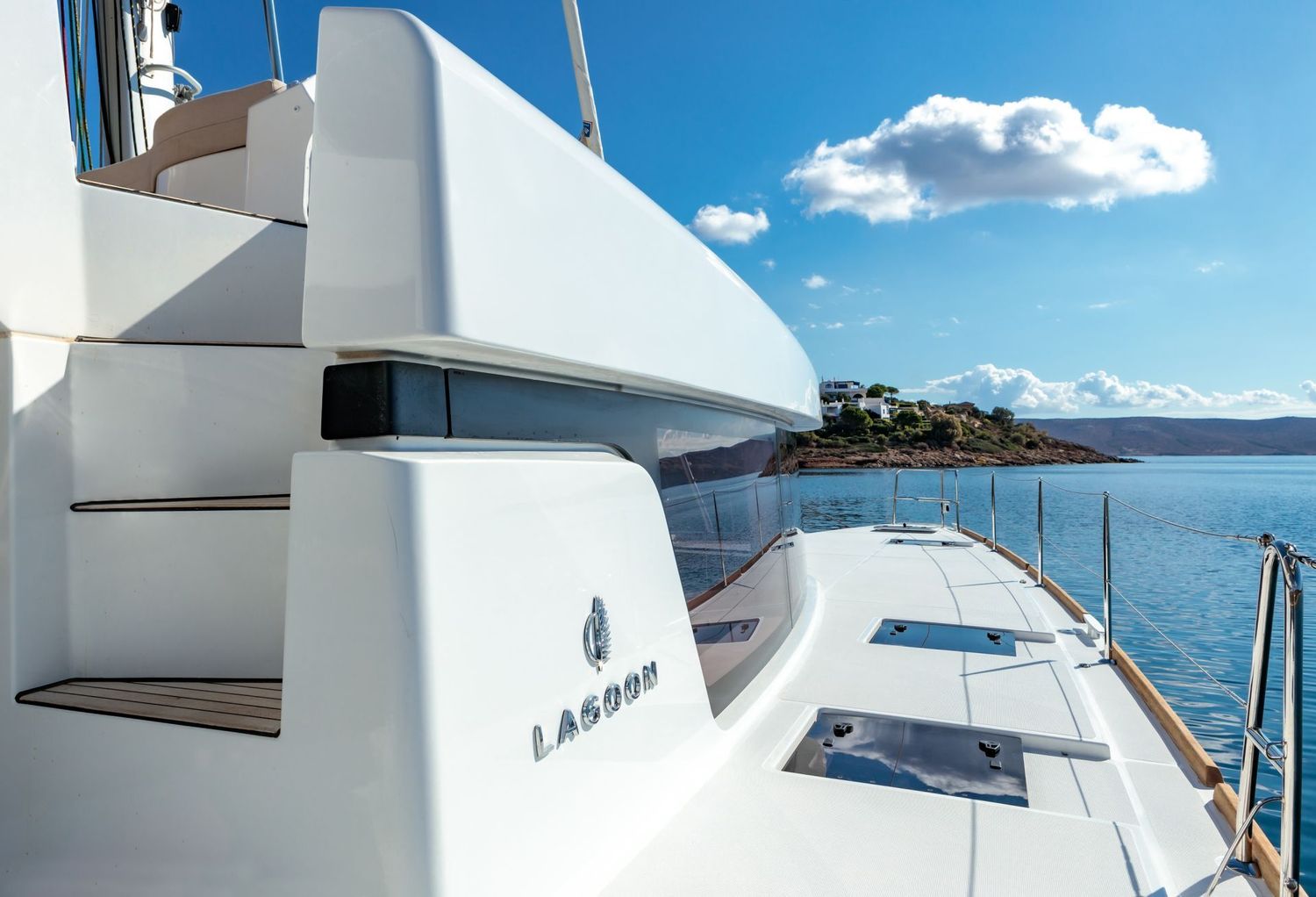 yacht-550123