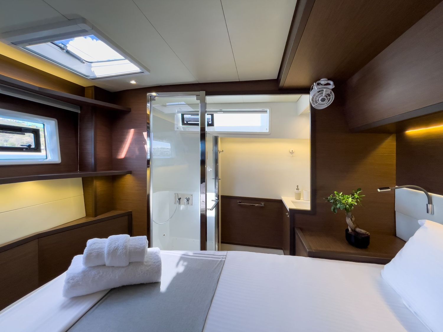 yacht-550122