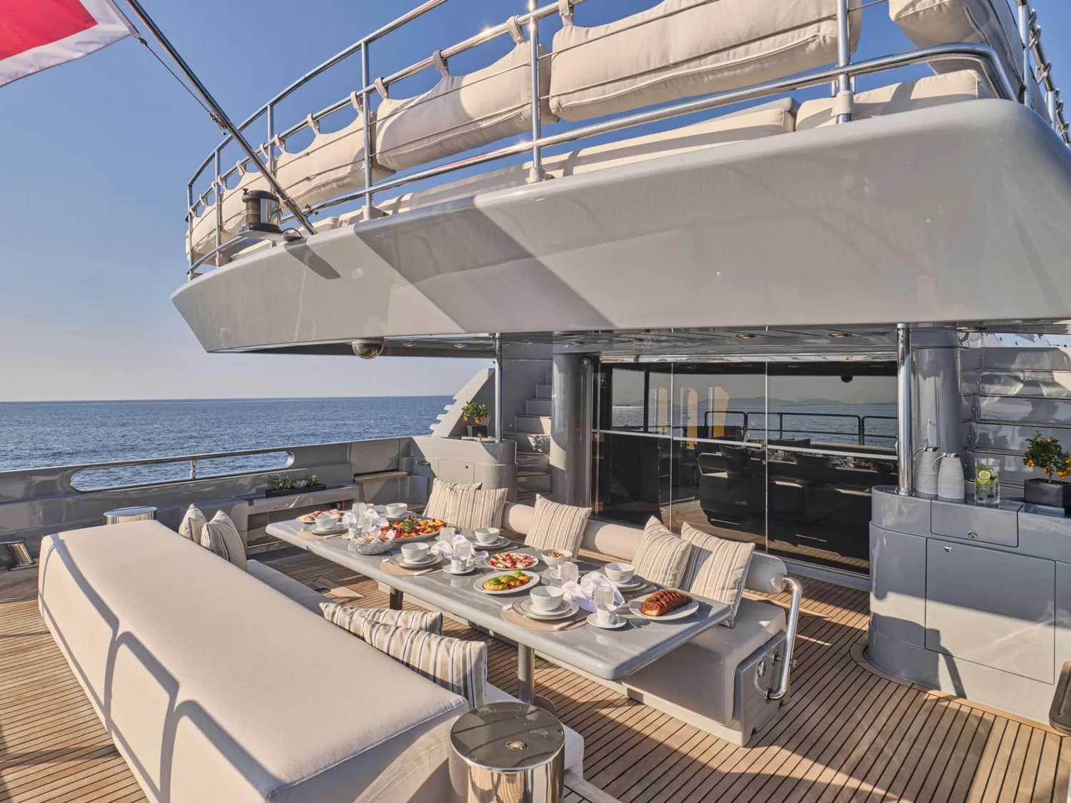 yacht-560015
