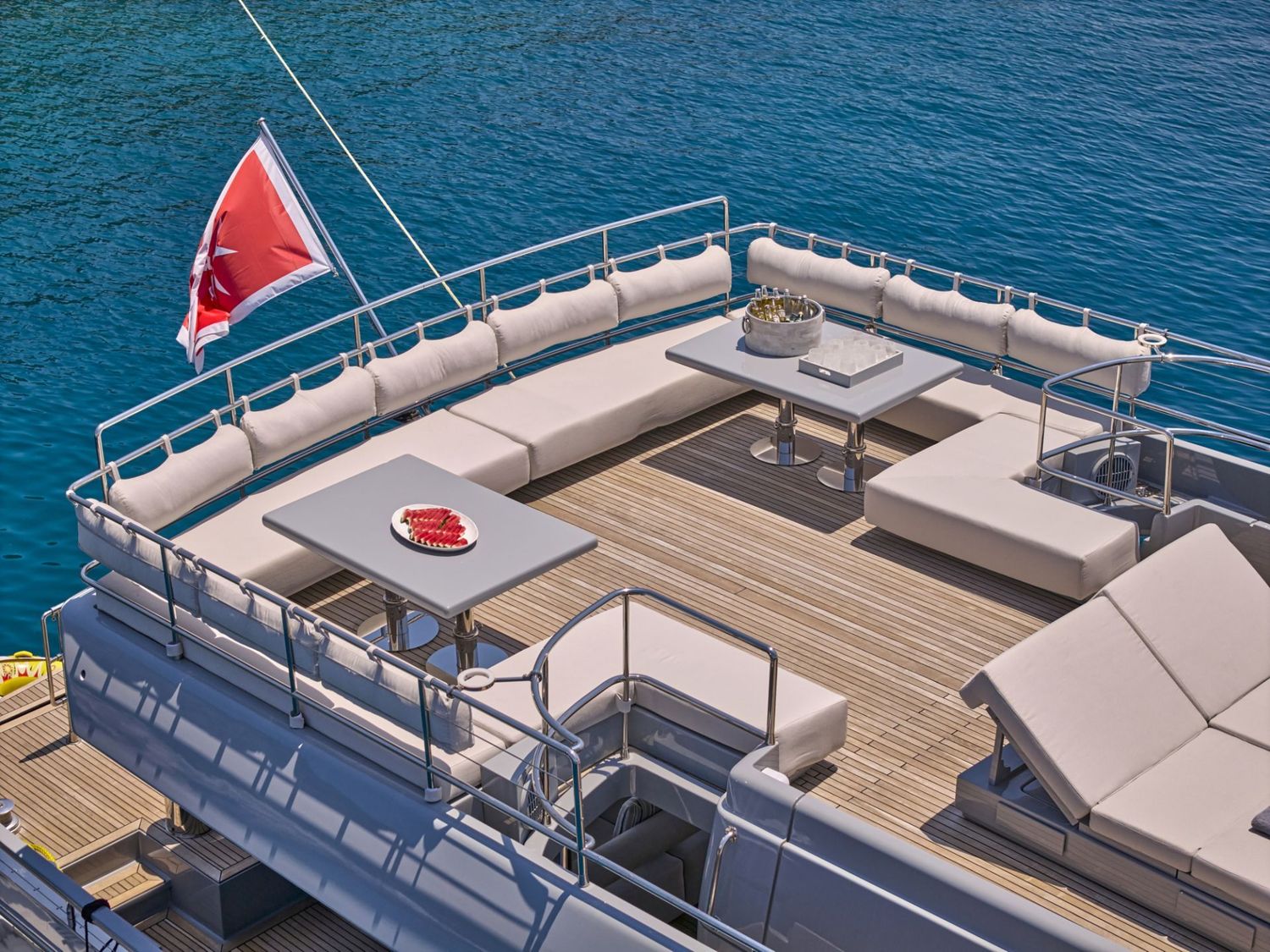 yacht-551544