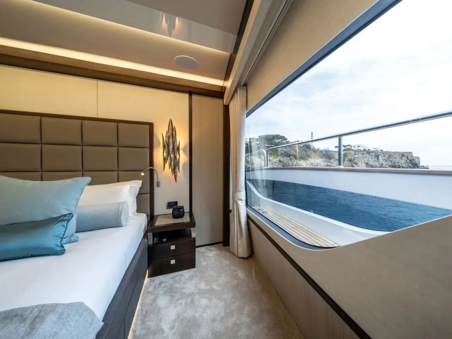 yacht-550080