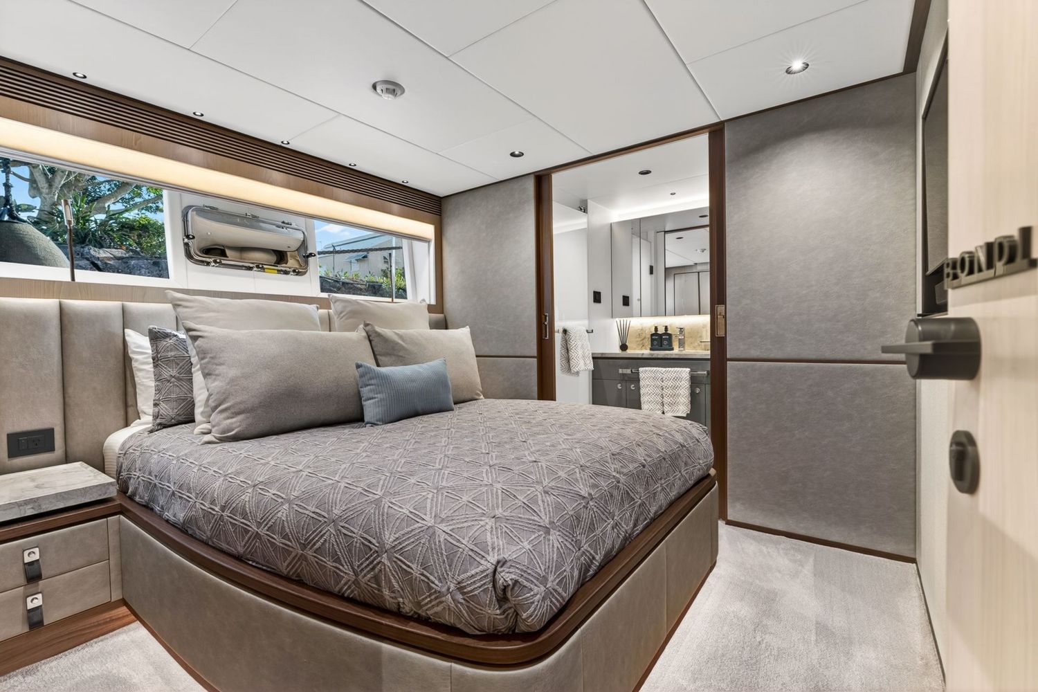 yacht-549908