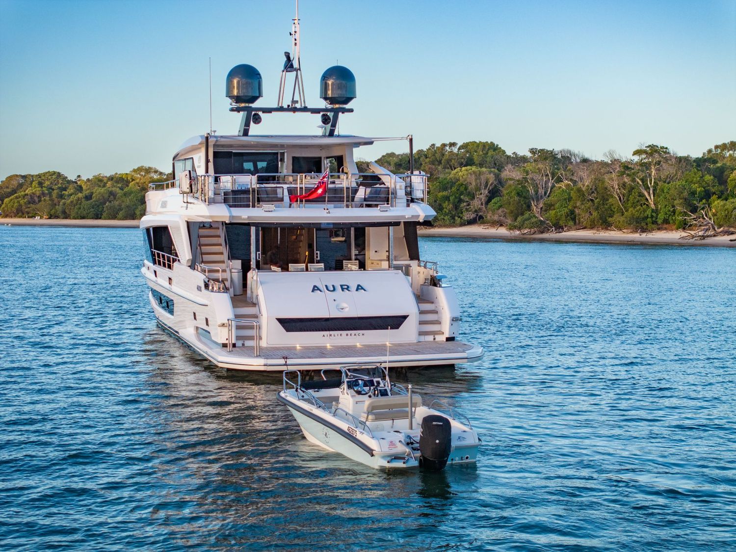 yacht-549912