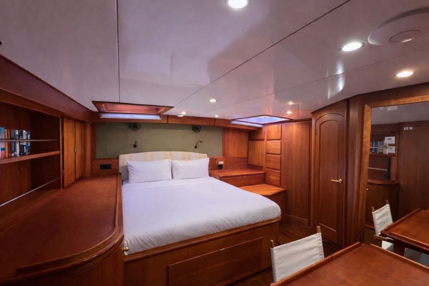 yacht-551008