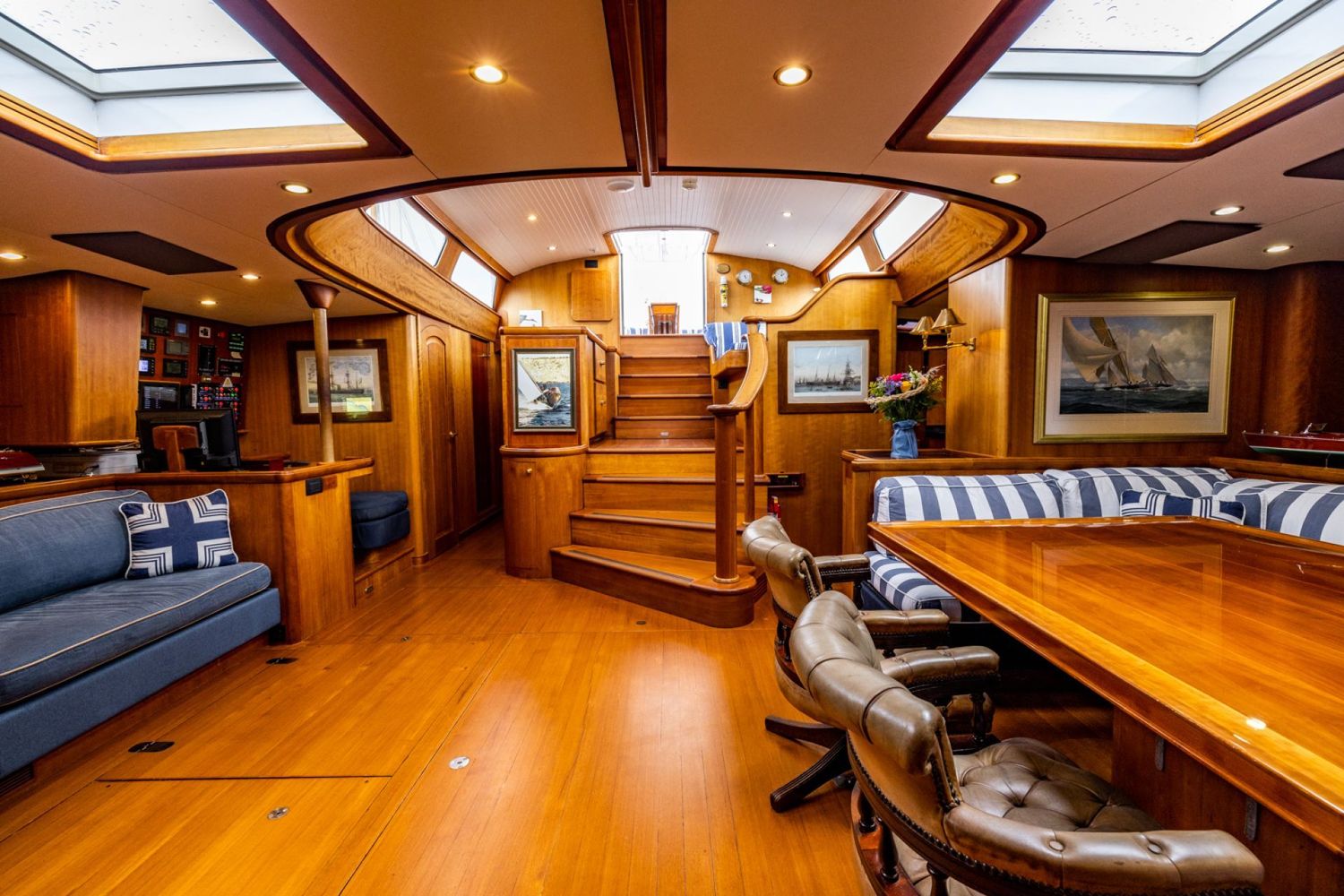 yacht-551027