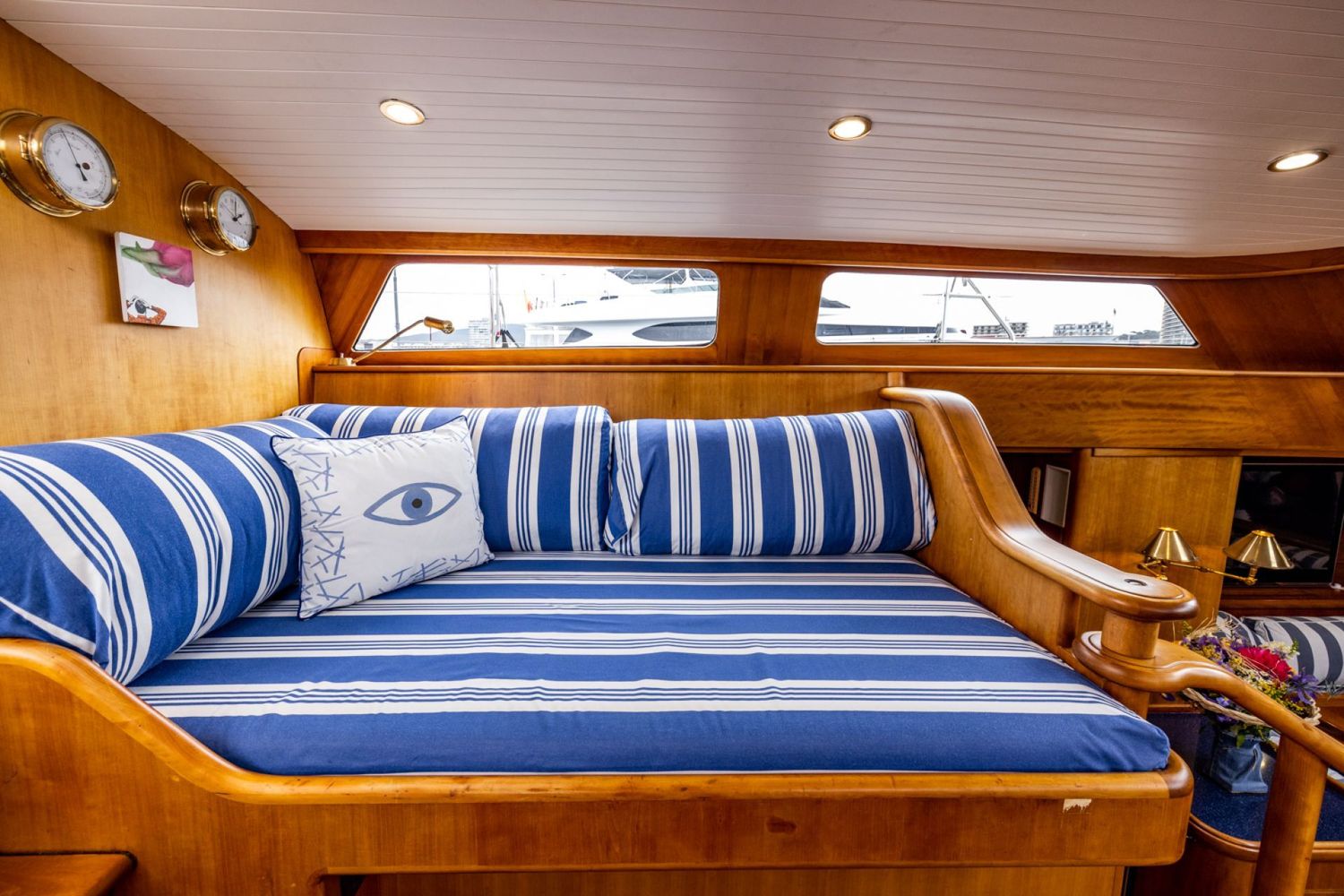 yacht-551025