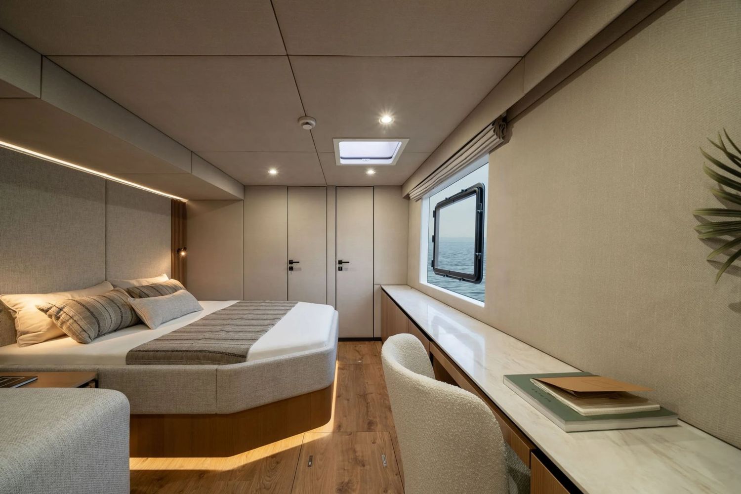yacht-549943
