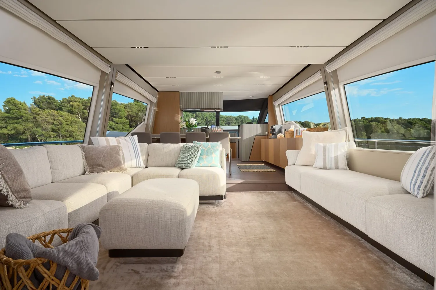 yacht-579075