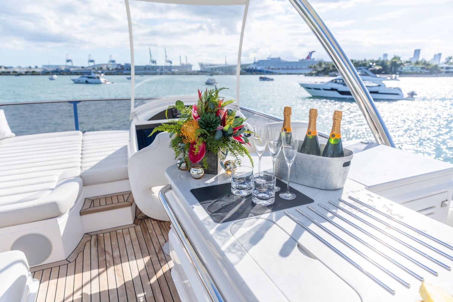 yacht-551074