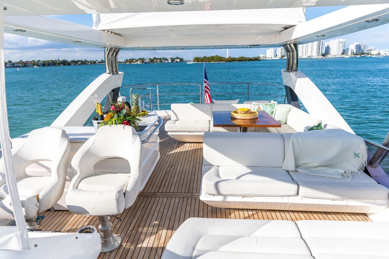 yacht-551082