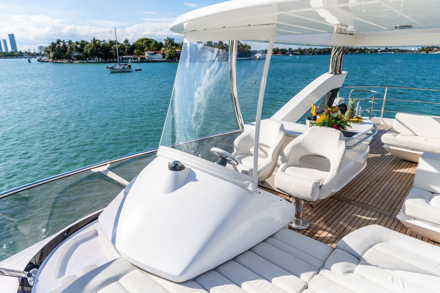 yacht-551071