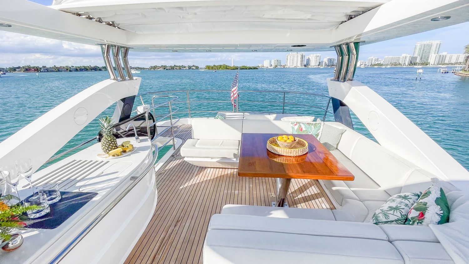yacht-551086