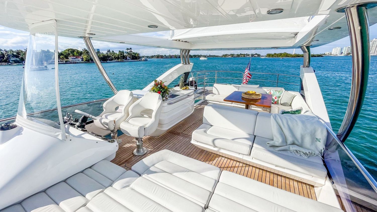 yacht-551077