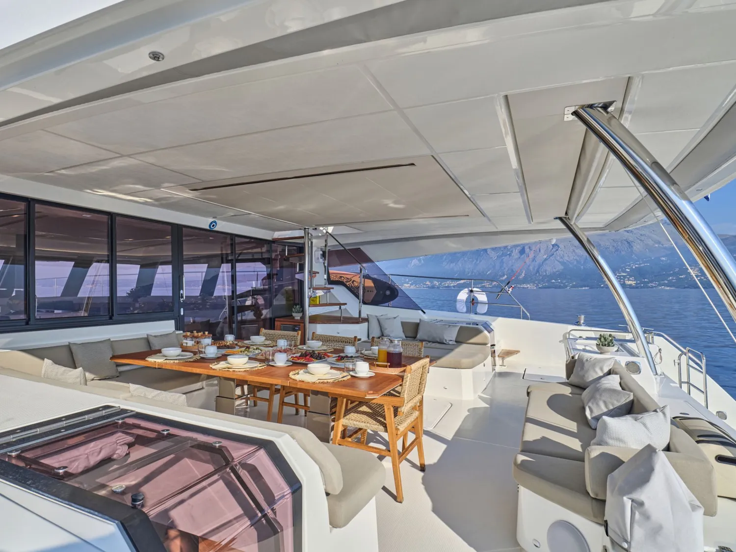 yacht-598709