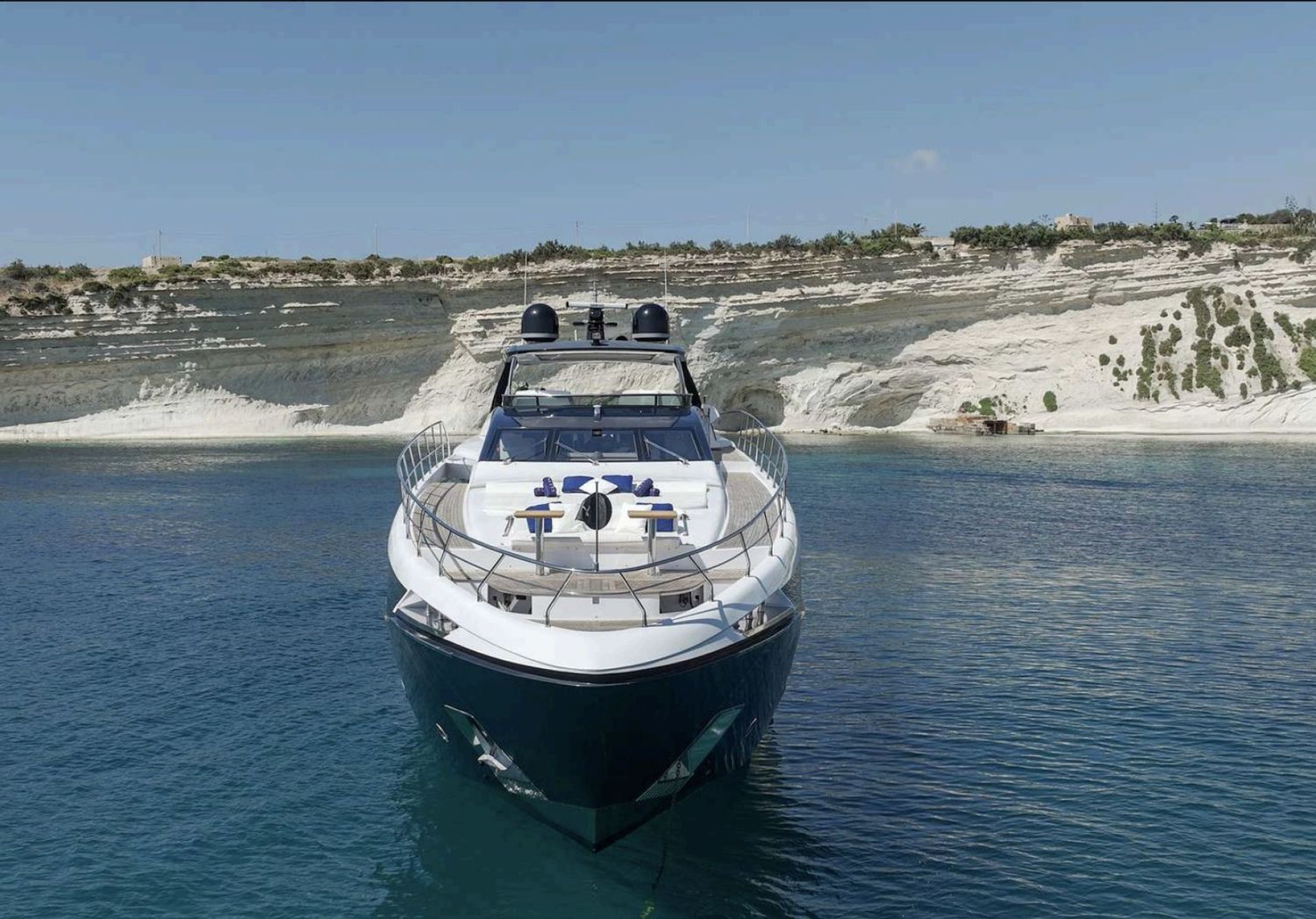 yacht-550930
