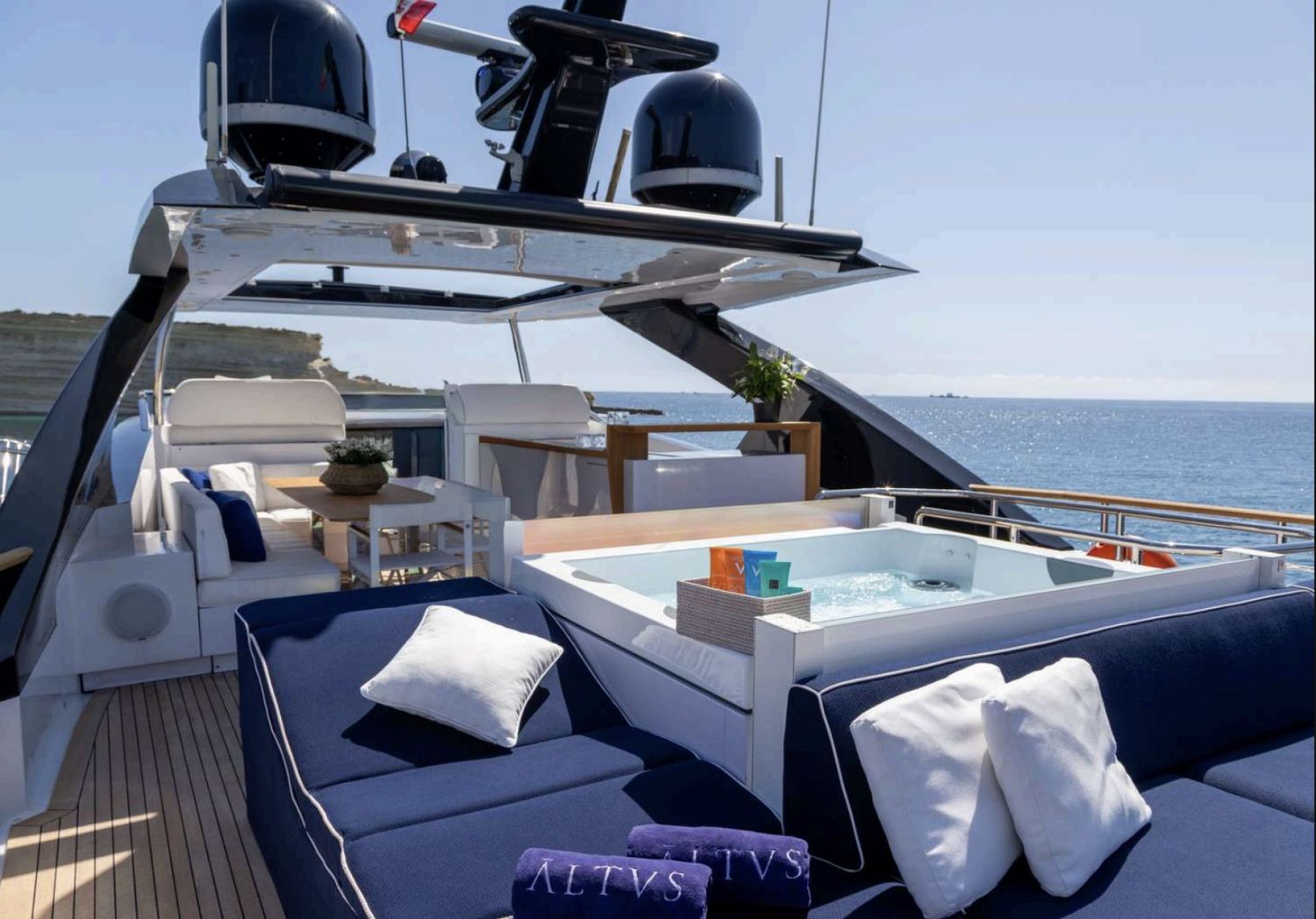 yacht-550926
