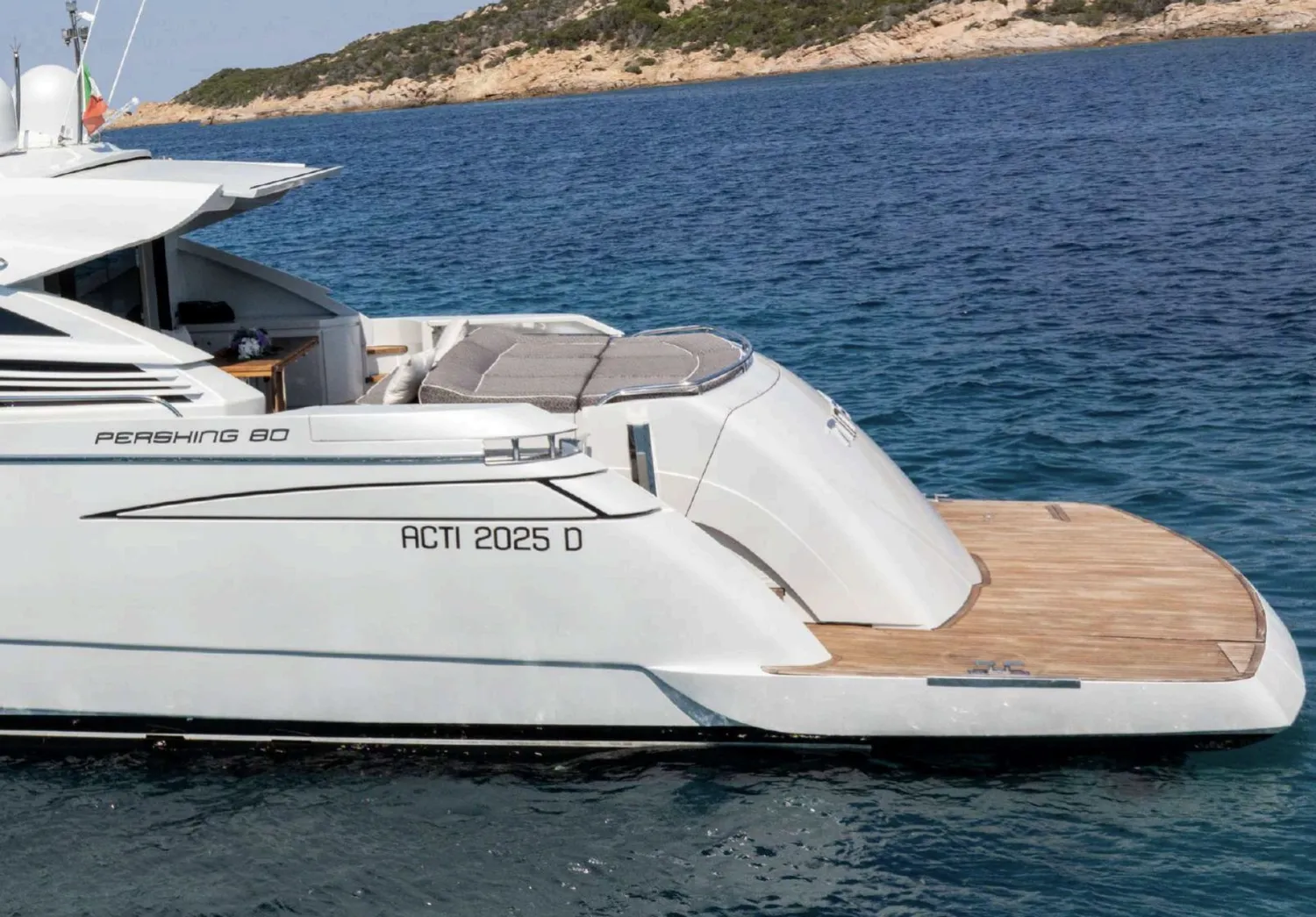 yacht-550899