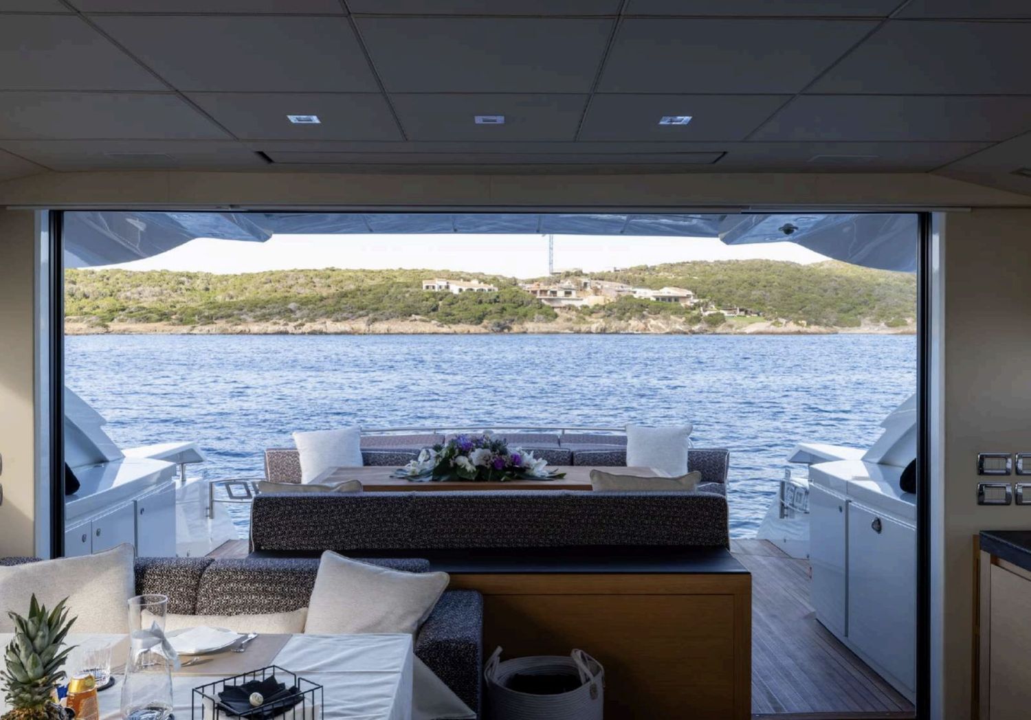 yacht-550902