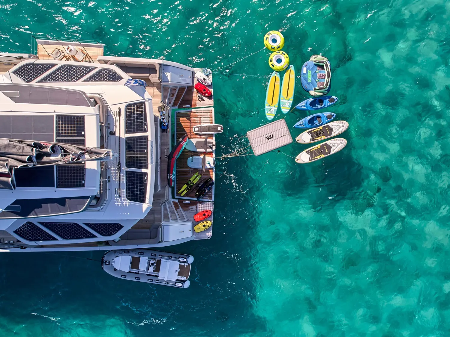 yacht-587124