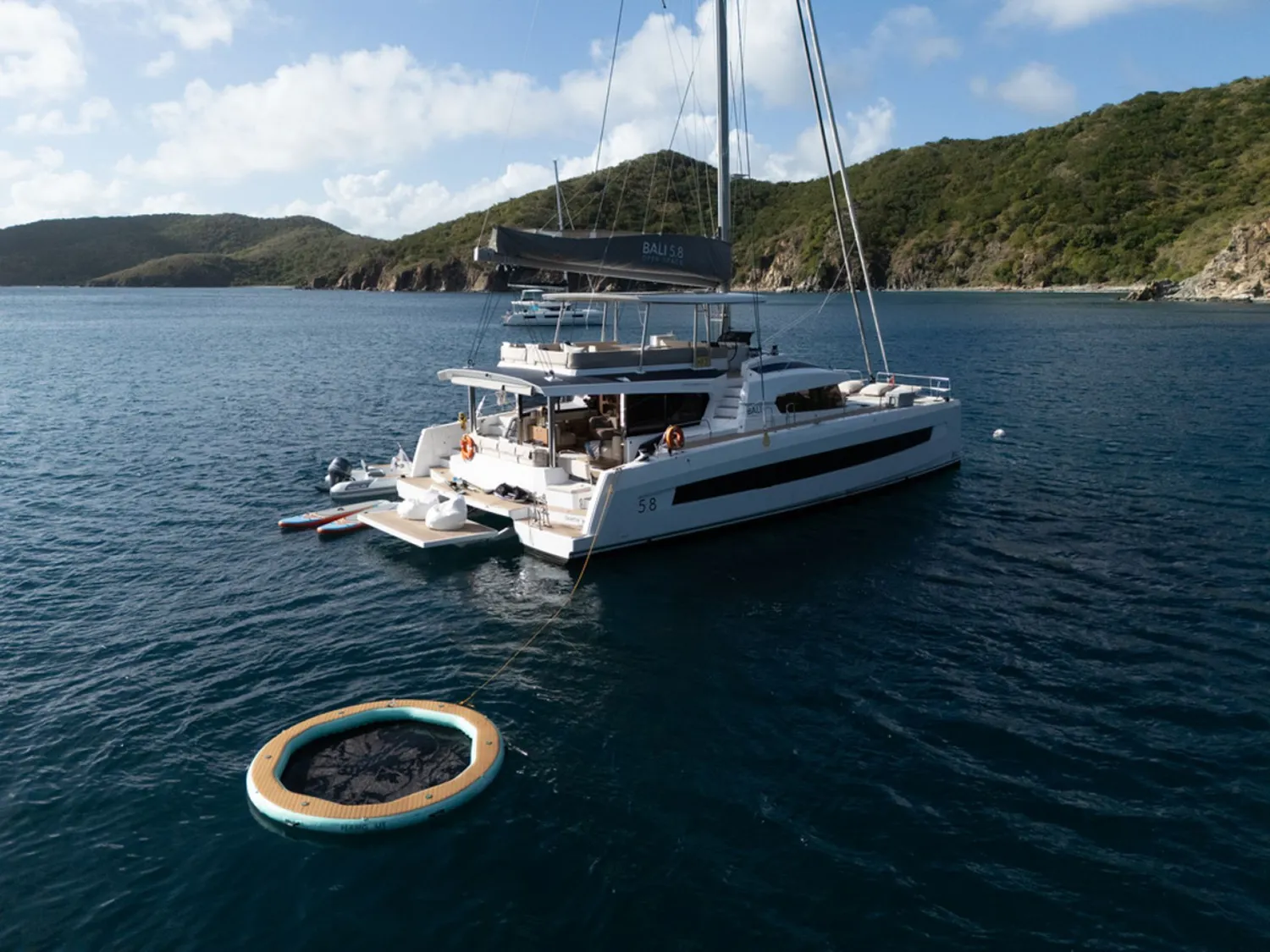 yacht-563018