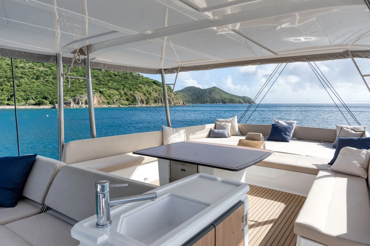 yacht-563012