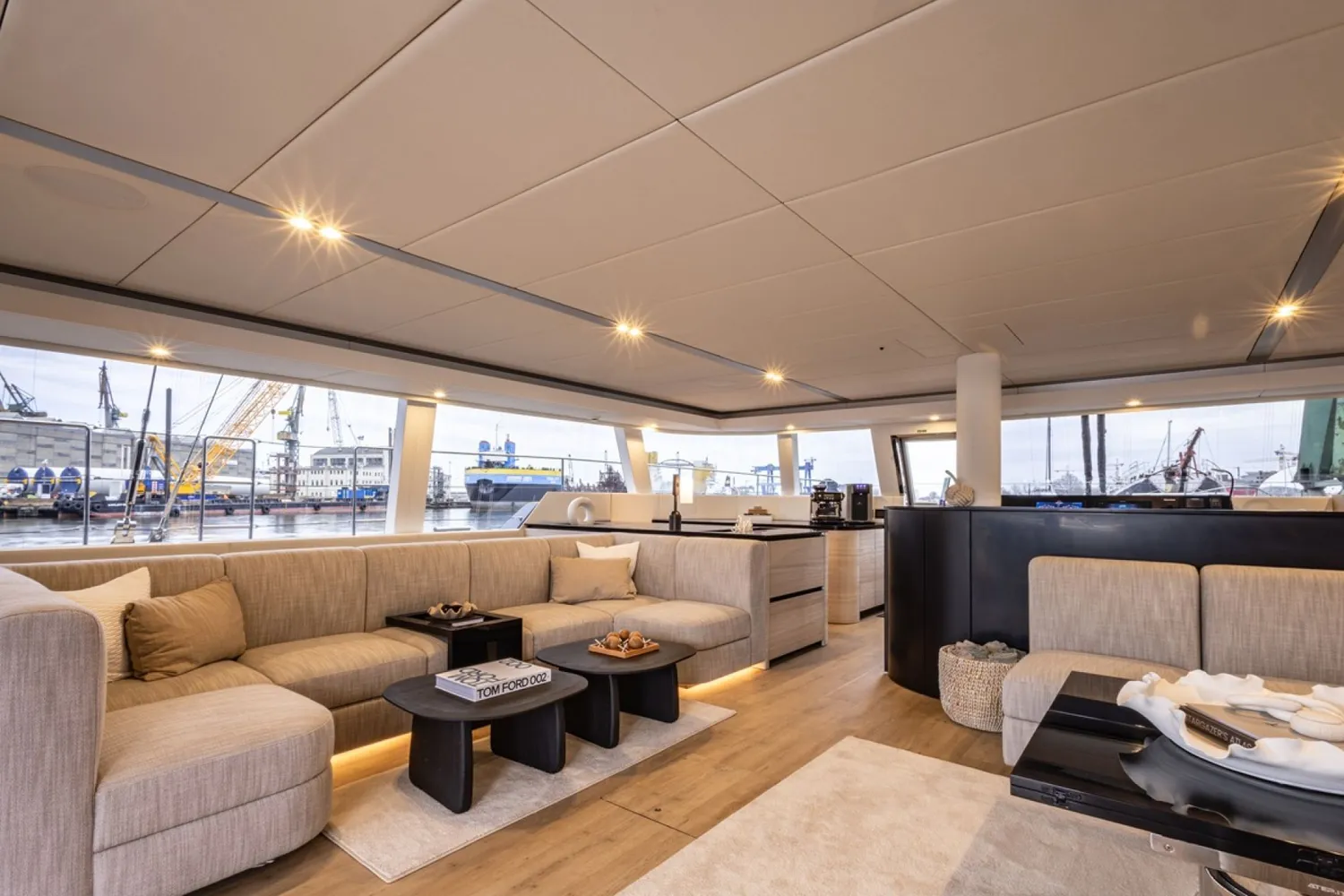 yacht-551059