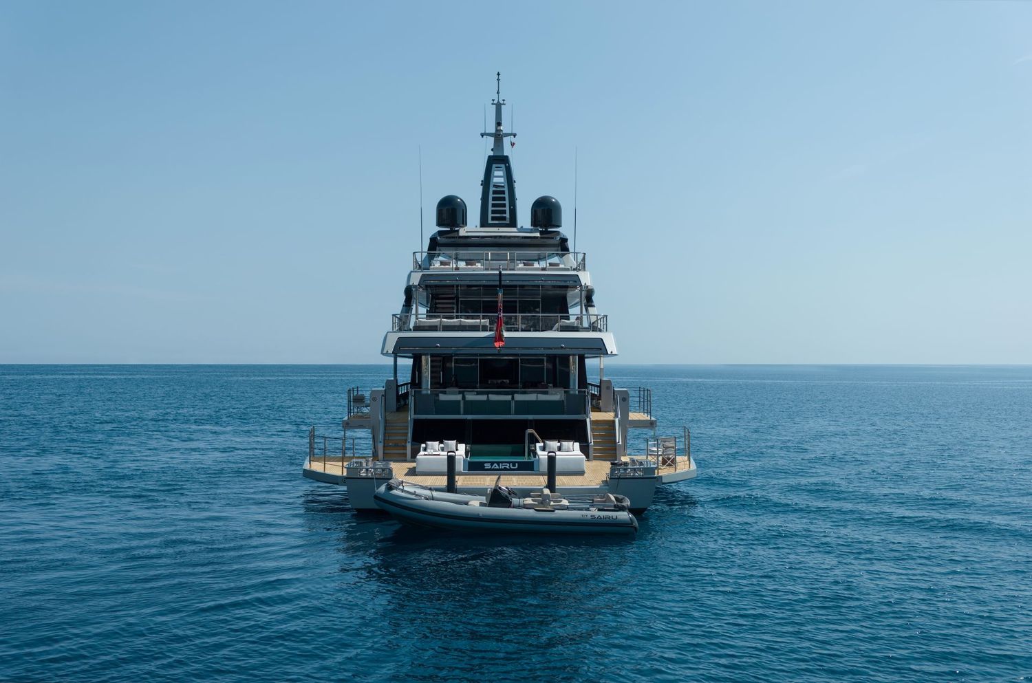 yacht-551013