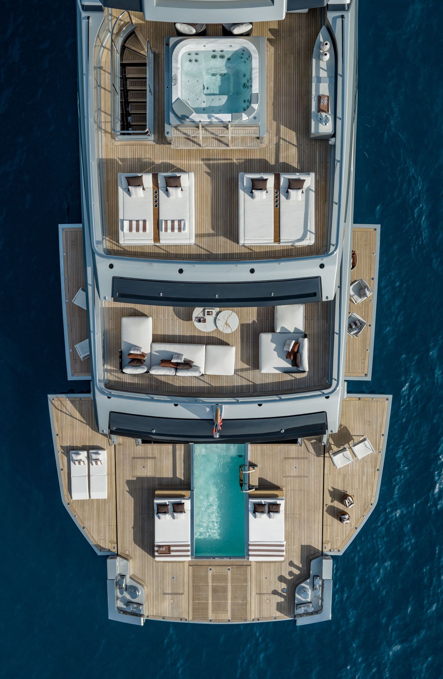 yacht-551039