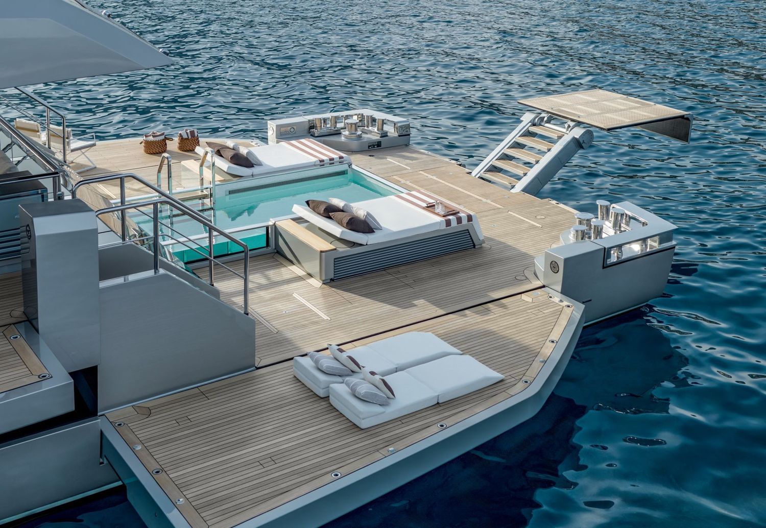 yacht-551038