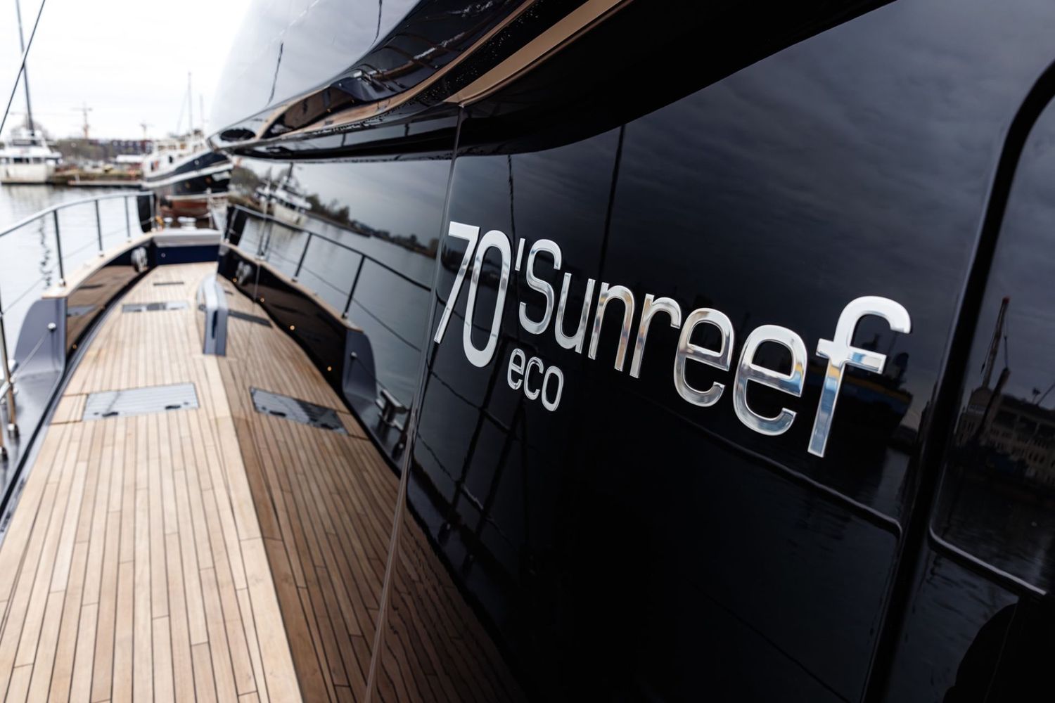 yacht-551056