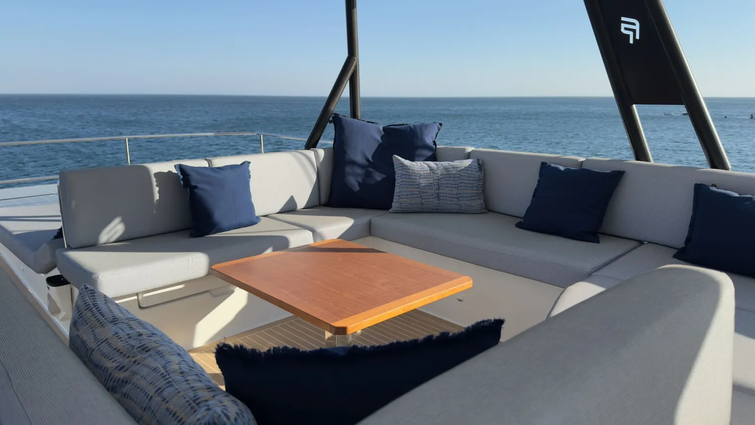 yacht-557483