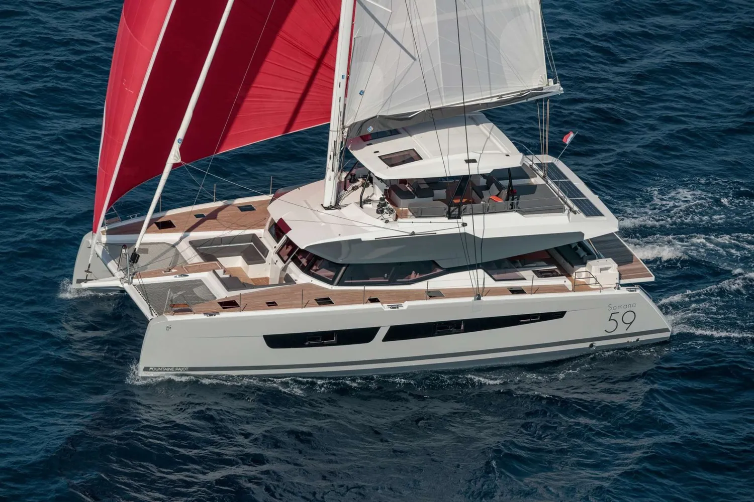yacht-598002